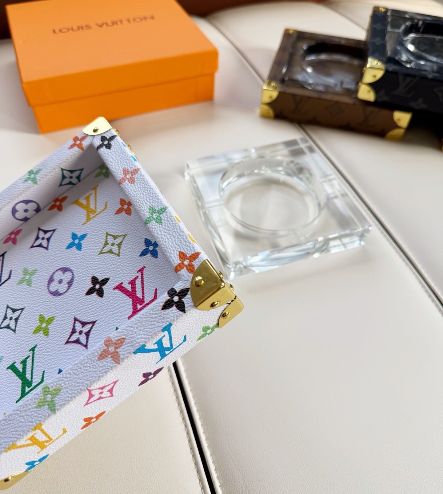 CUSTOM LV ASHTRAY 2.0
