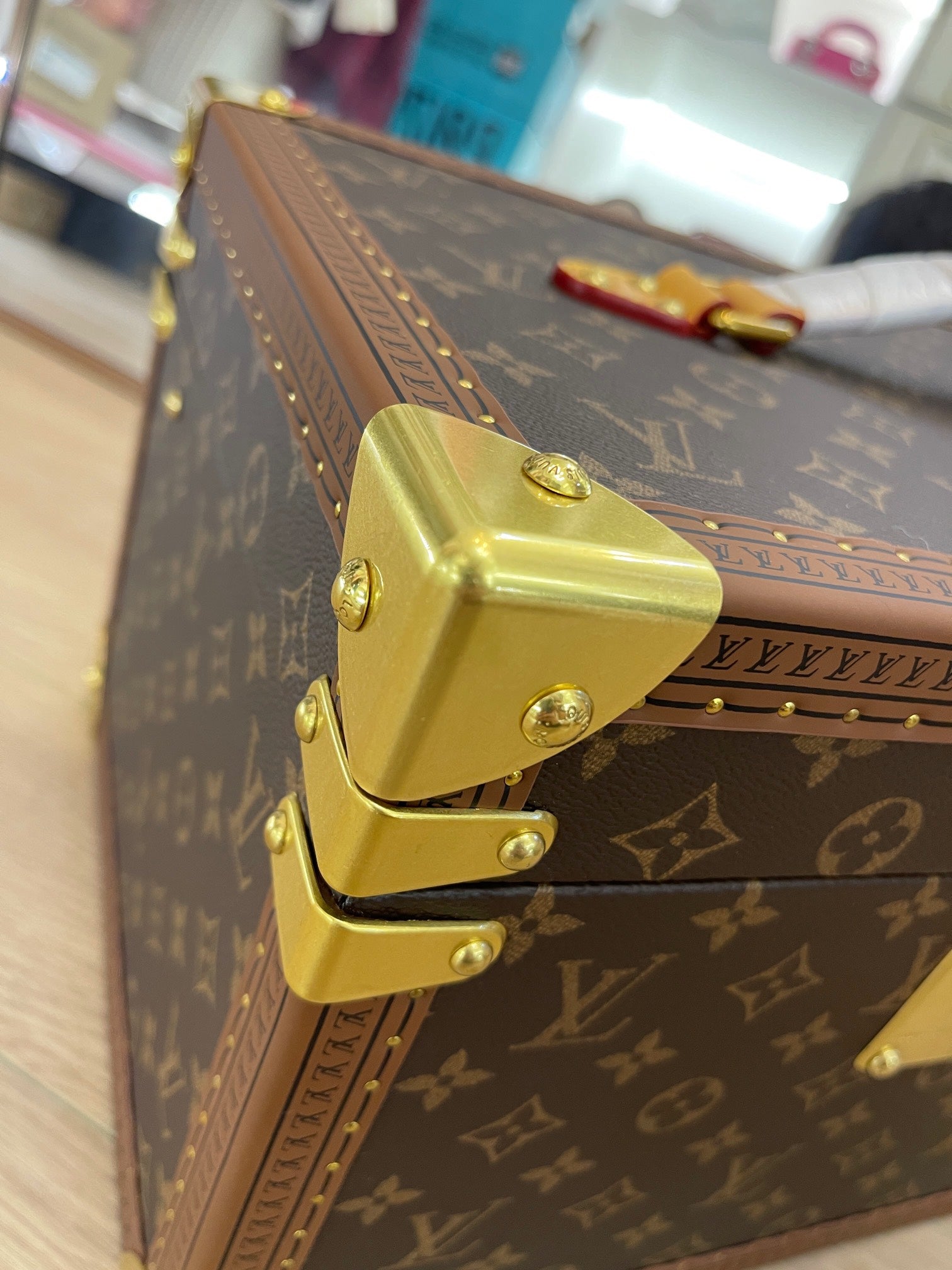 CUSTOM LV ACCESSORIES BOX