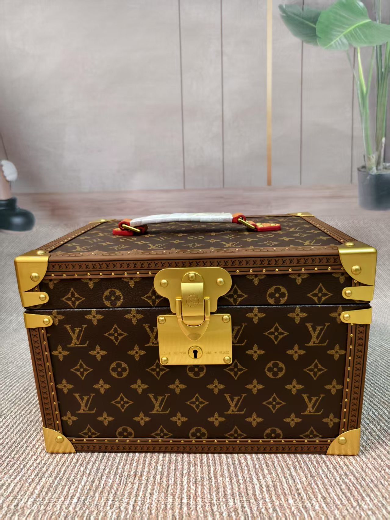 CUSTOM LV ACCESSORIES BOX
