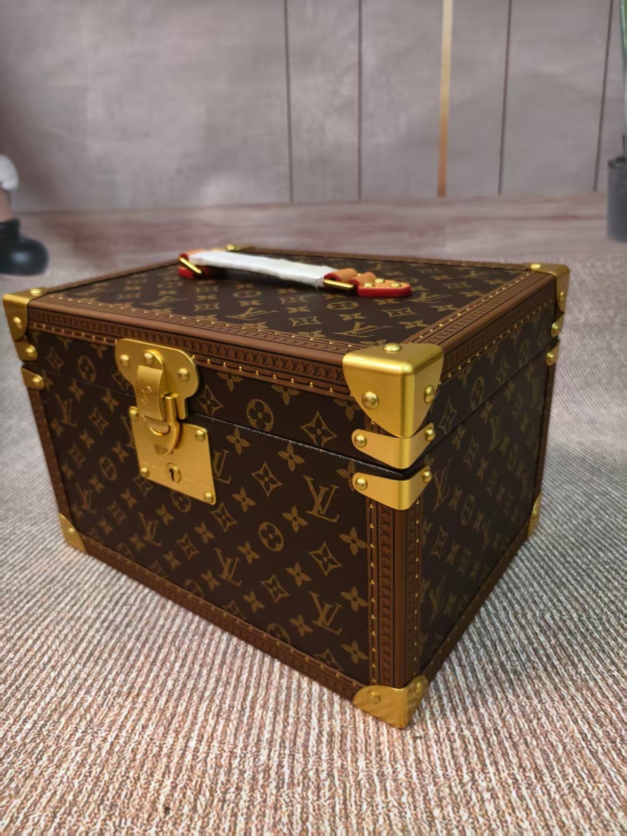 CUSTOM LV ACCESSORIES BOX
