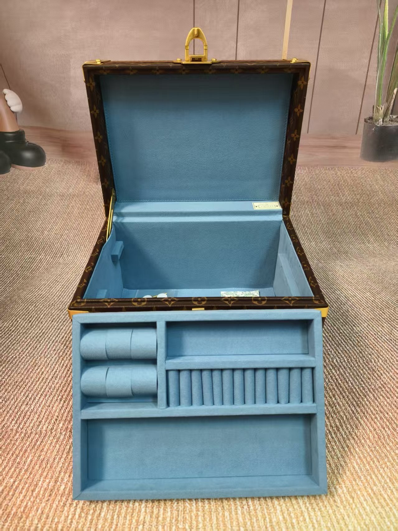 CUSTOM LV ACCESSORIES BOX