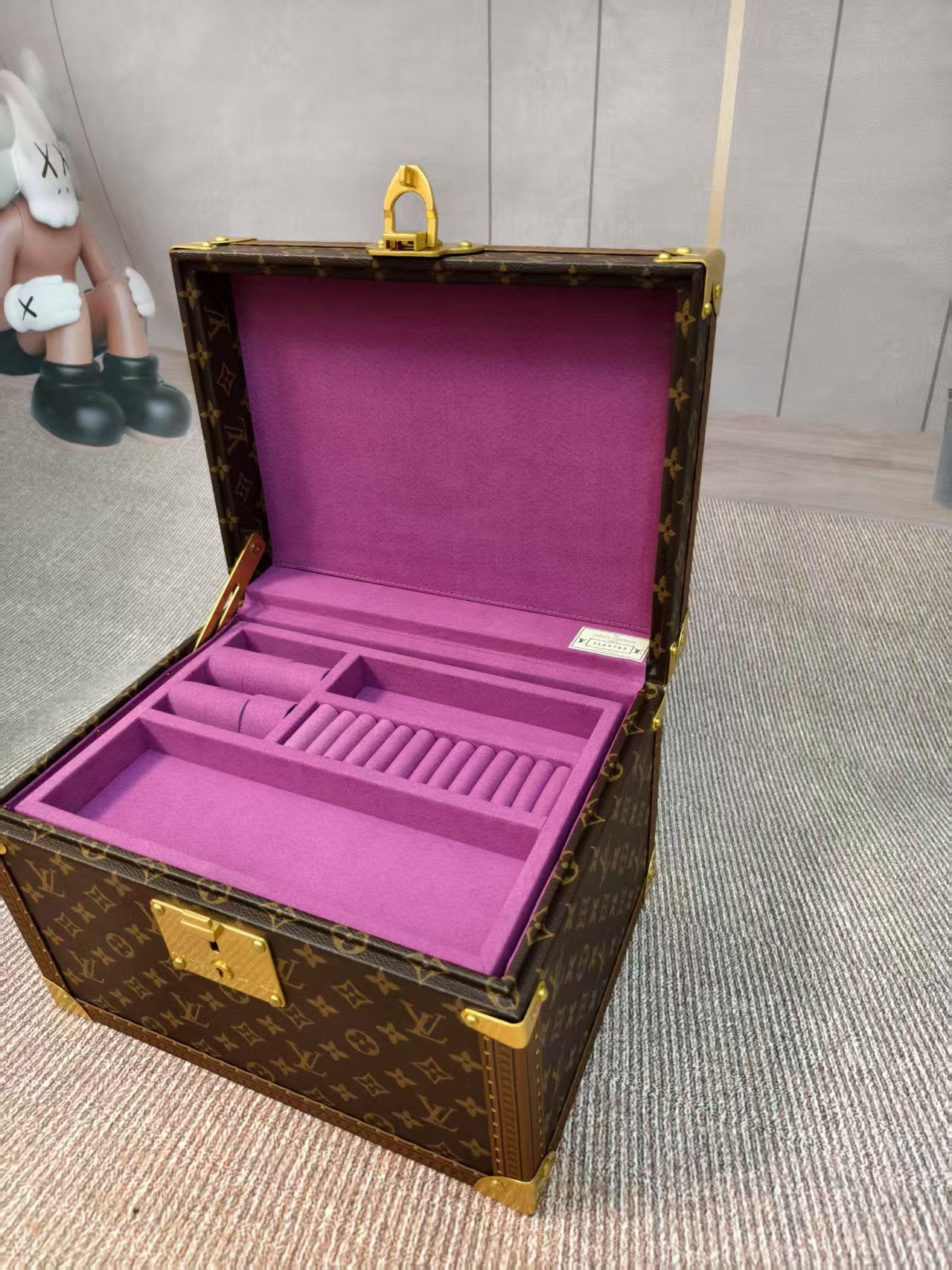 CUSTOM LV ACCESSORIES BOX