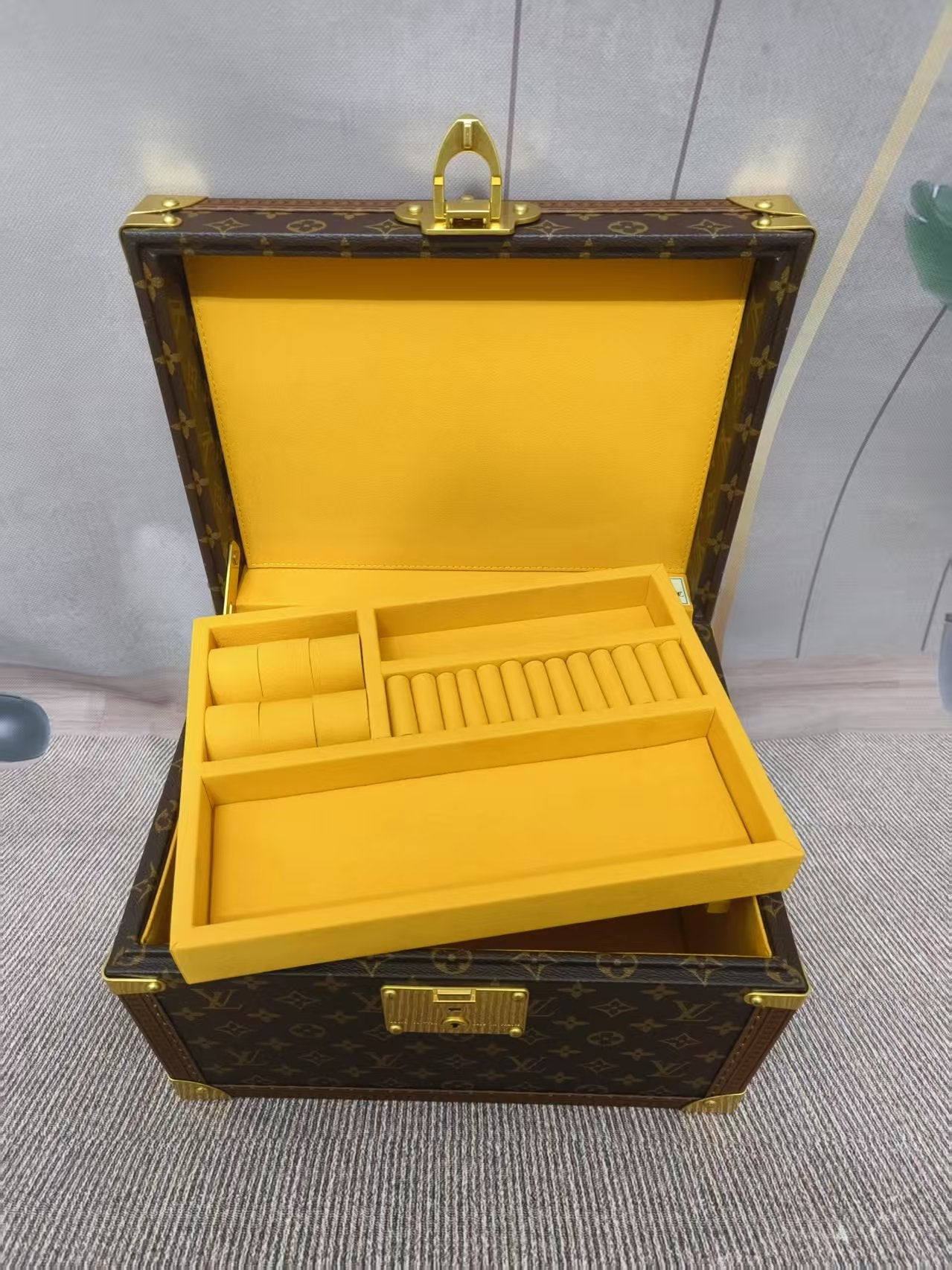 CUSTOM LV ACCESSORIES BOX