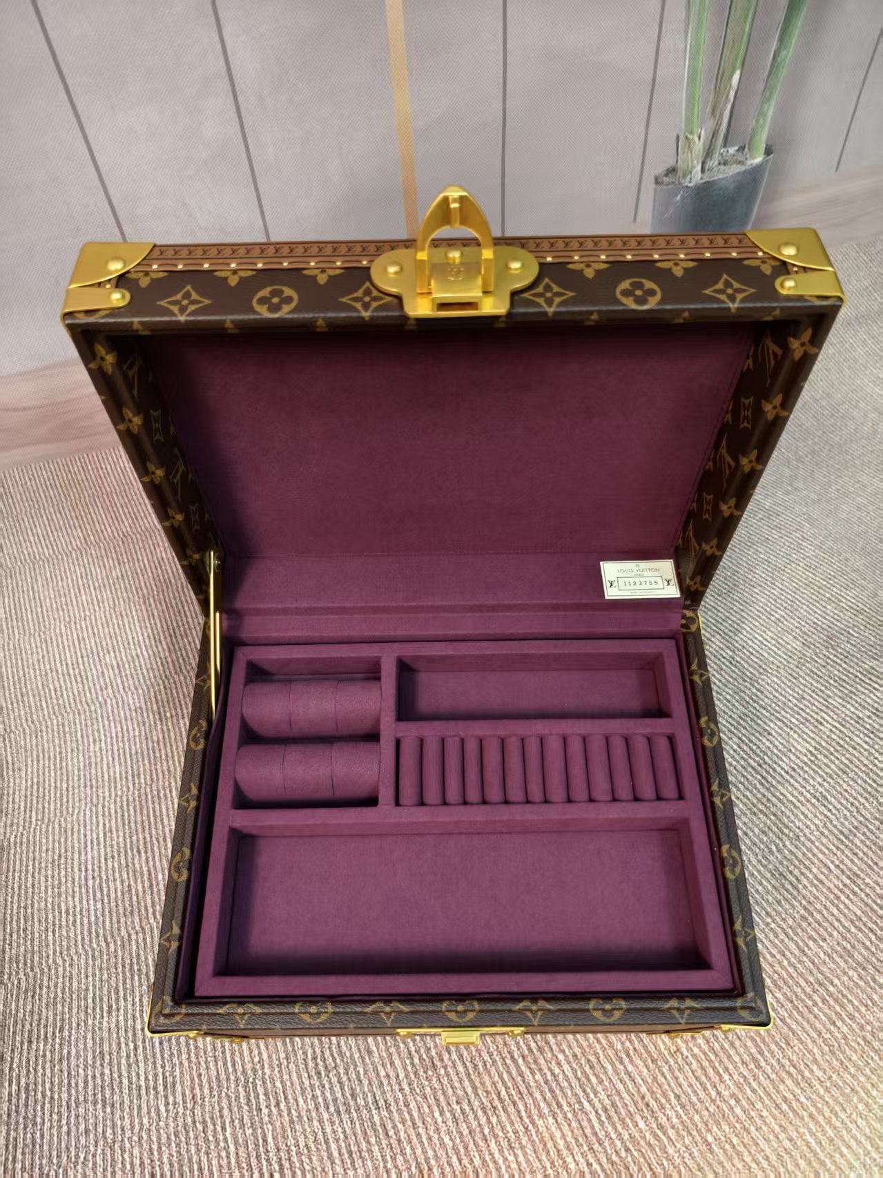 CUSTOM LV ACCESSORIES BOX