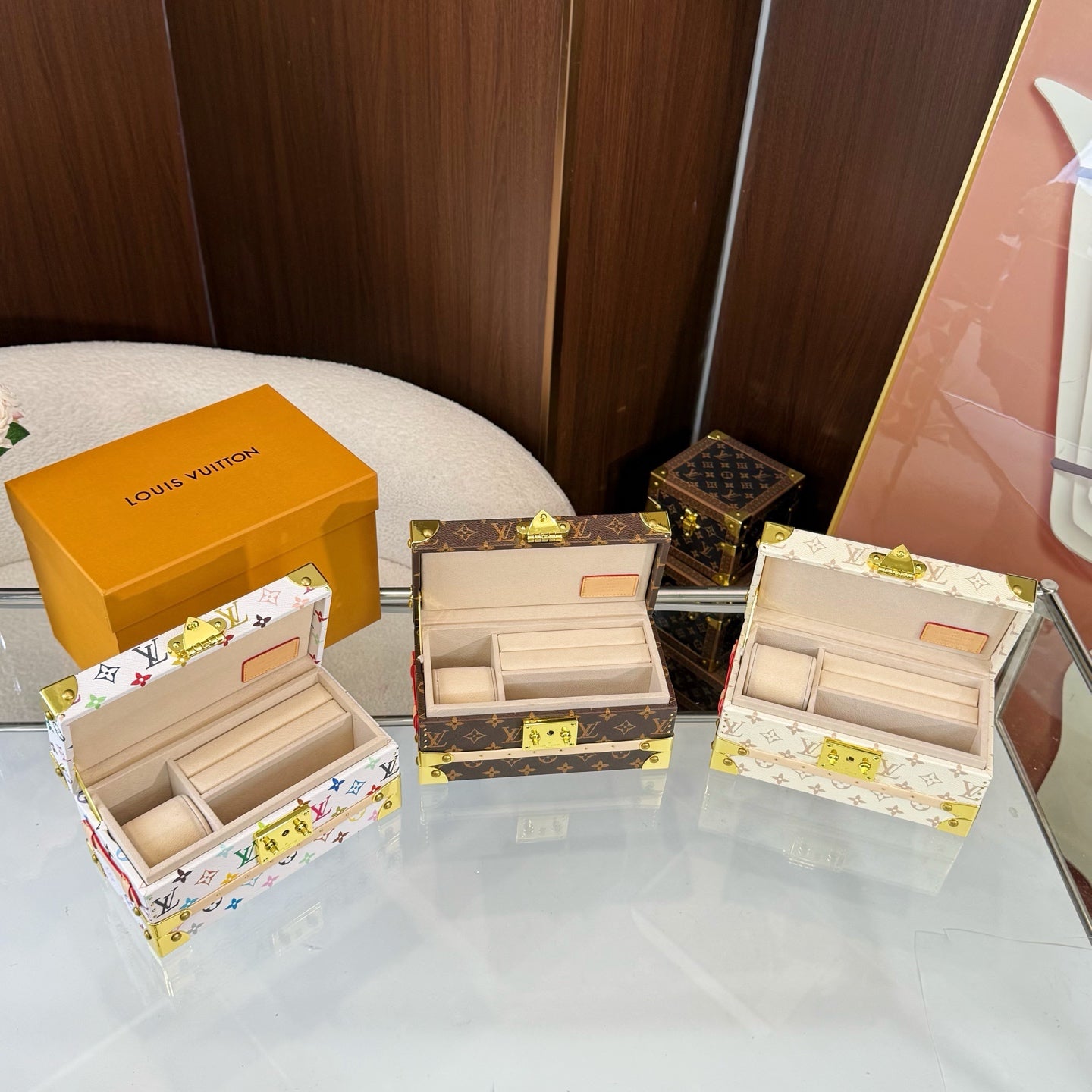 CUSTOM LV ACCESSORIES BOX 4.0