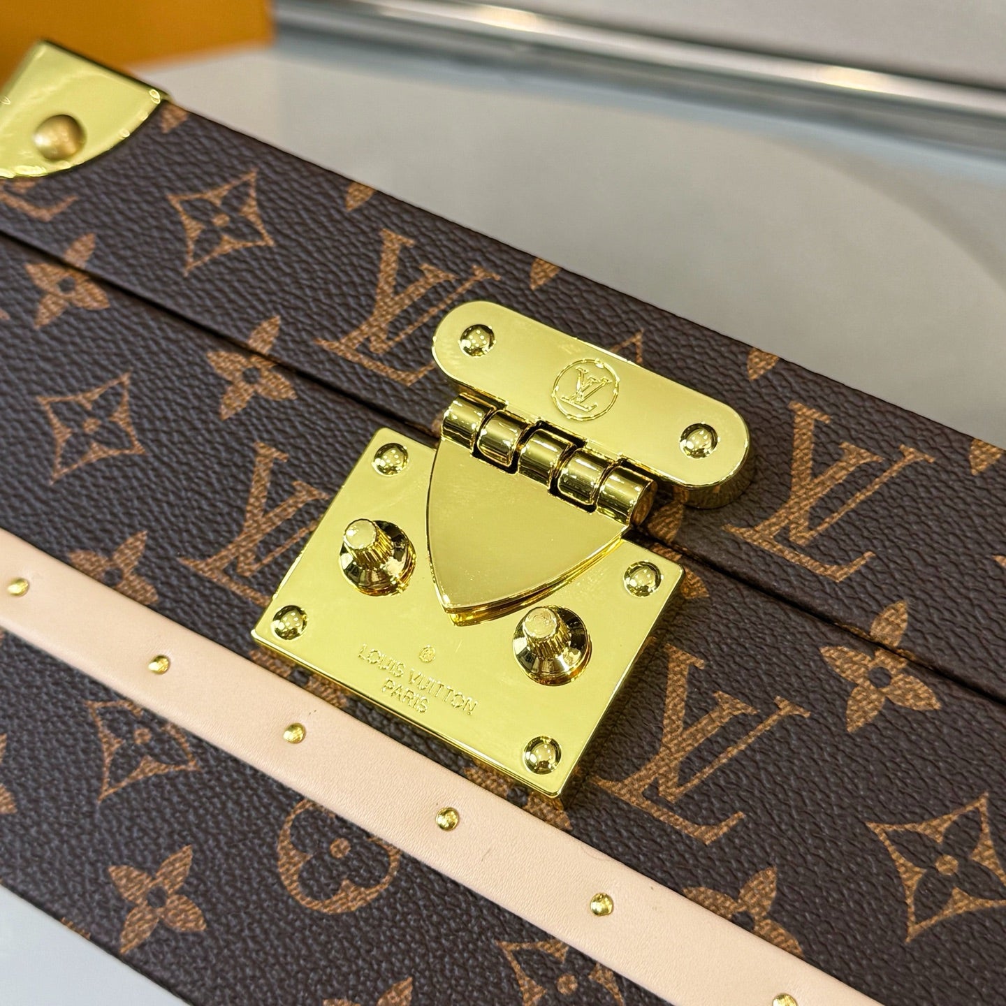 CUSTOM LV ACCESSORIES BOX 4.0