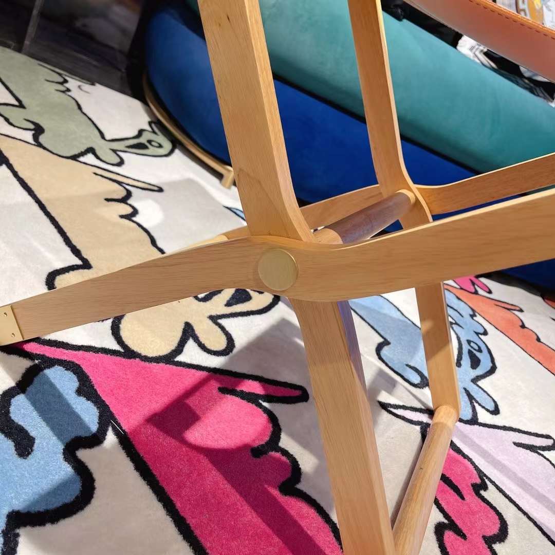 CUSTOM LEATHER PIPPA STOOL