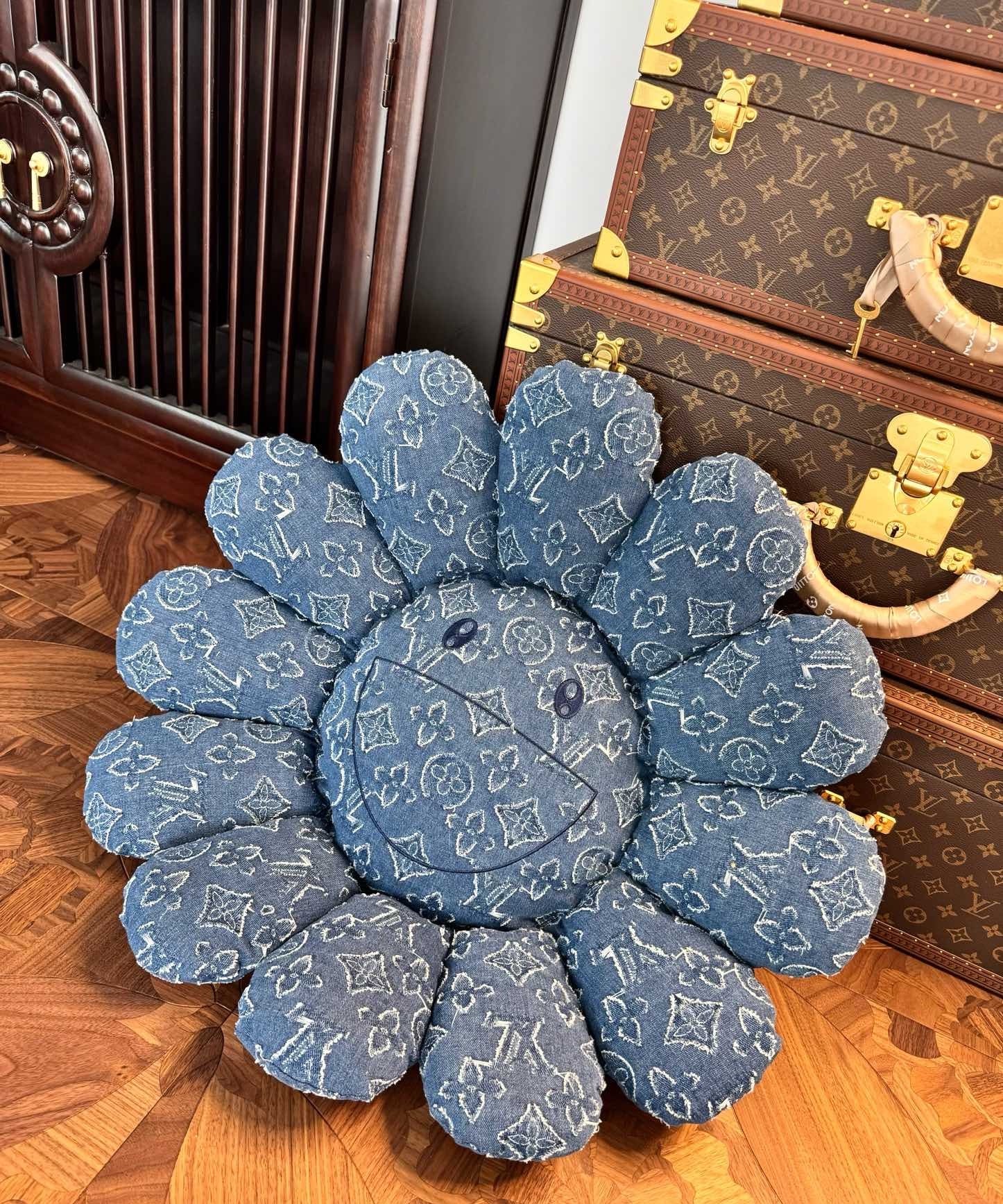 CUSTOM LV MURAKAMI FLOWER PLUSH