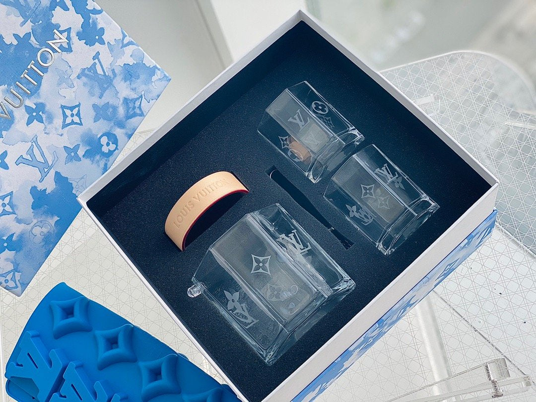 CUSTOM LV DRINKS SET