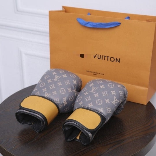 CUSTOM BOXING GLOVES