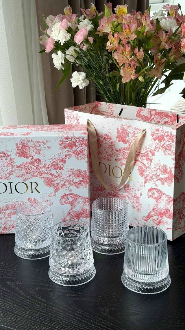 CHRISTIAN 4 ROTATING GLASS SET